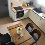 Emmeleia's Hébergement de vacances Sourpi