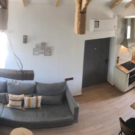 Emmeleia's Ferienhaus *