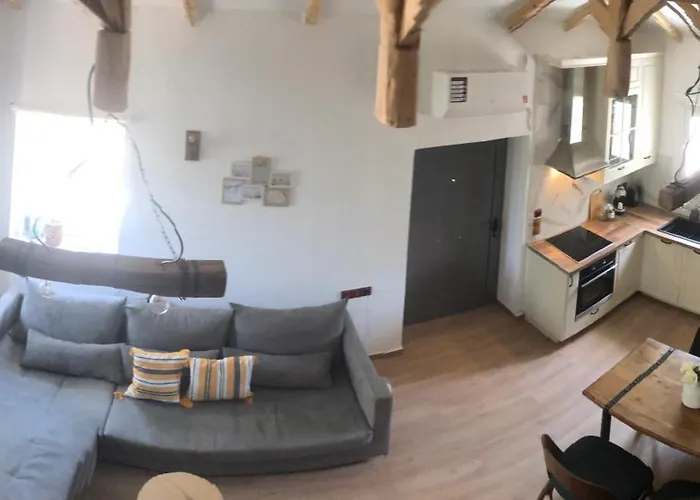 Emmeleia's Case de vacanță *