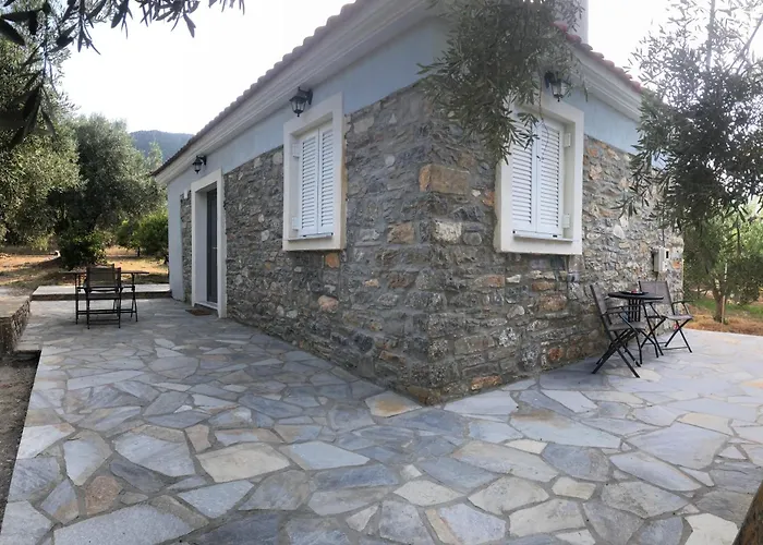 Emmeleia's Case de vacanță *